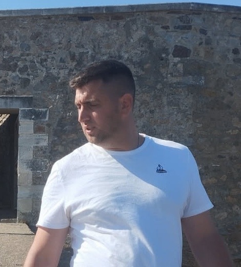 Profil de Othman, 33 ans, Libertine à Bettborn