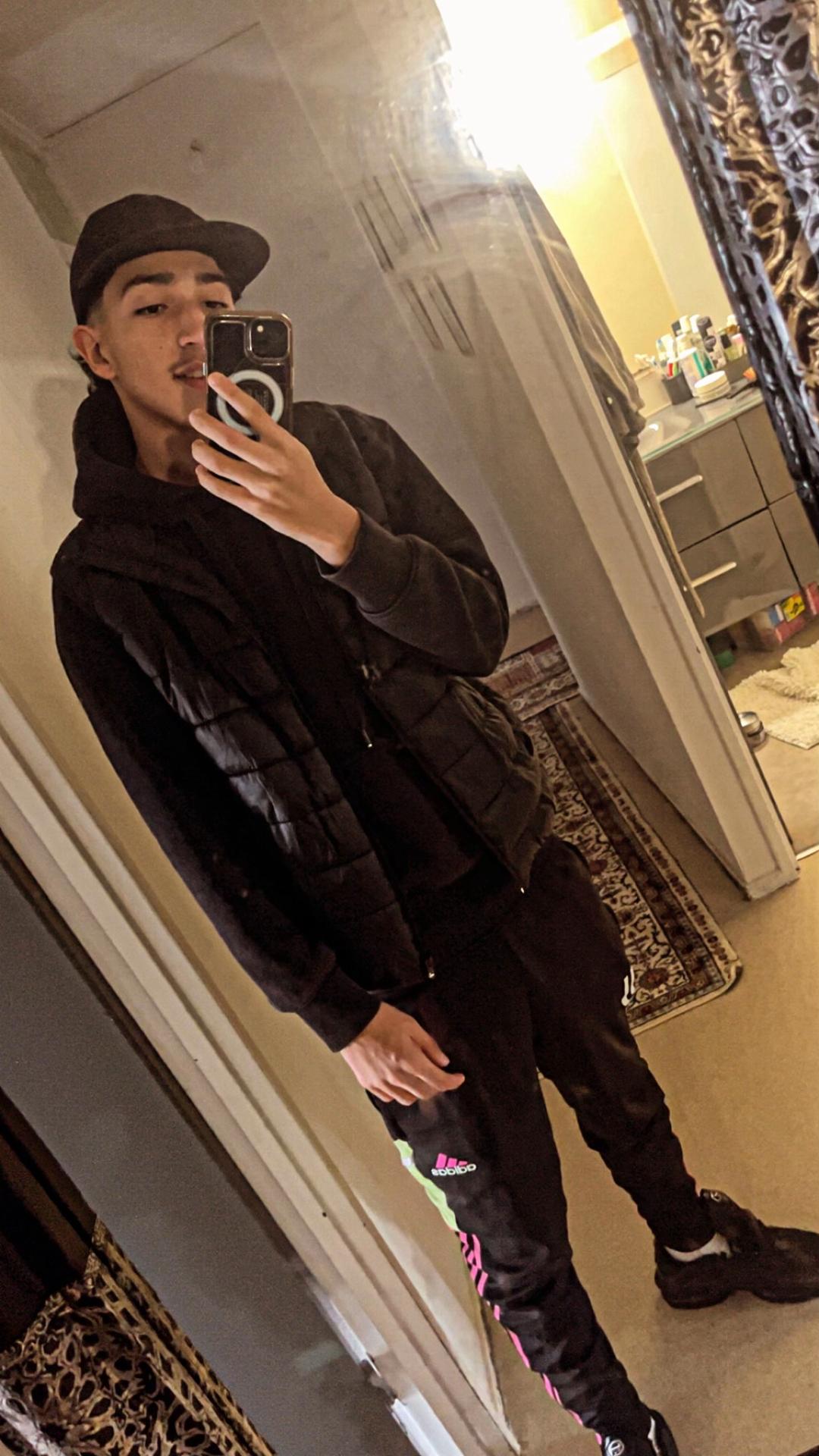 Profil de Gildas, 19 ans, Libertine à Basbellain