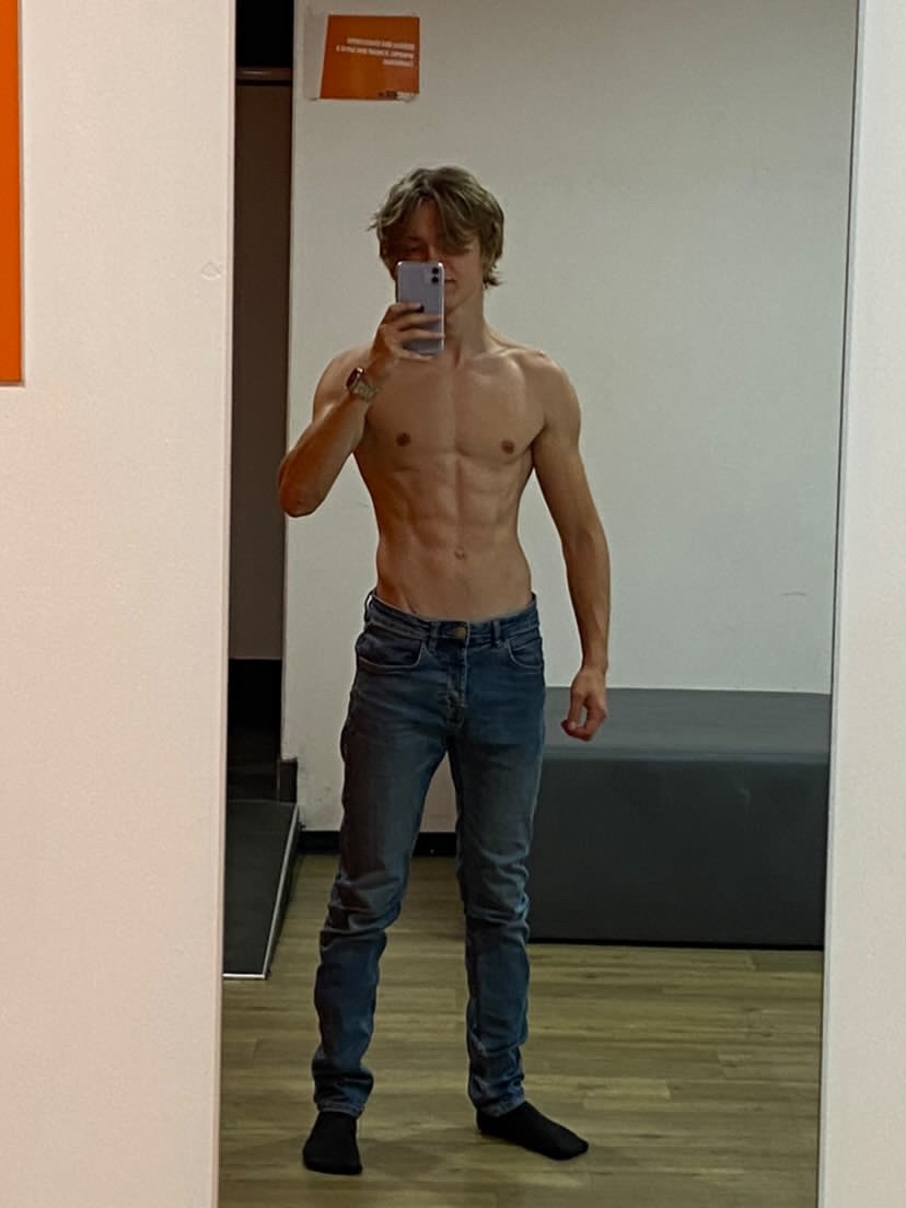 Profil de Kelio, 21 ans, Libertine à Neuhaeusgen