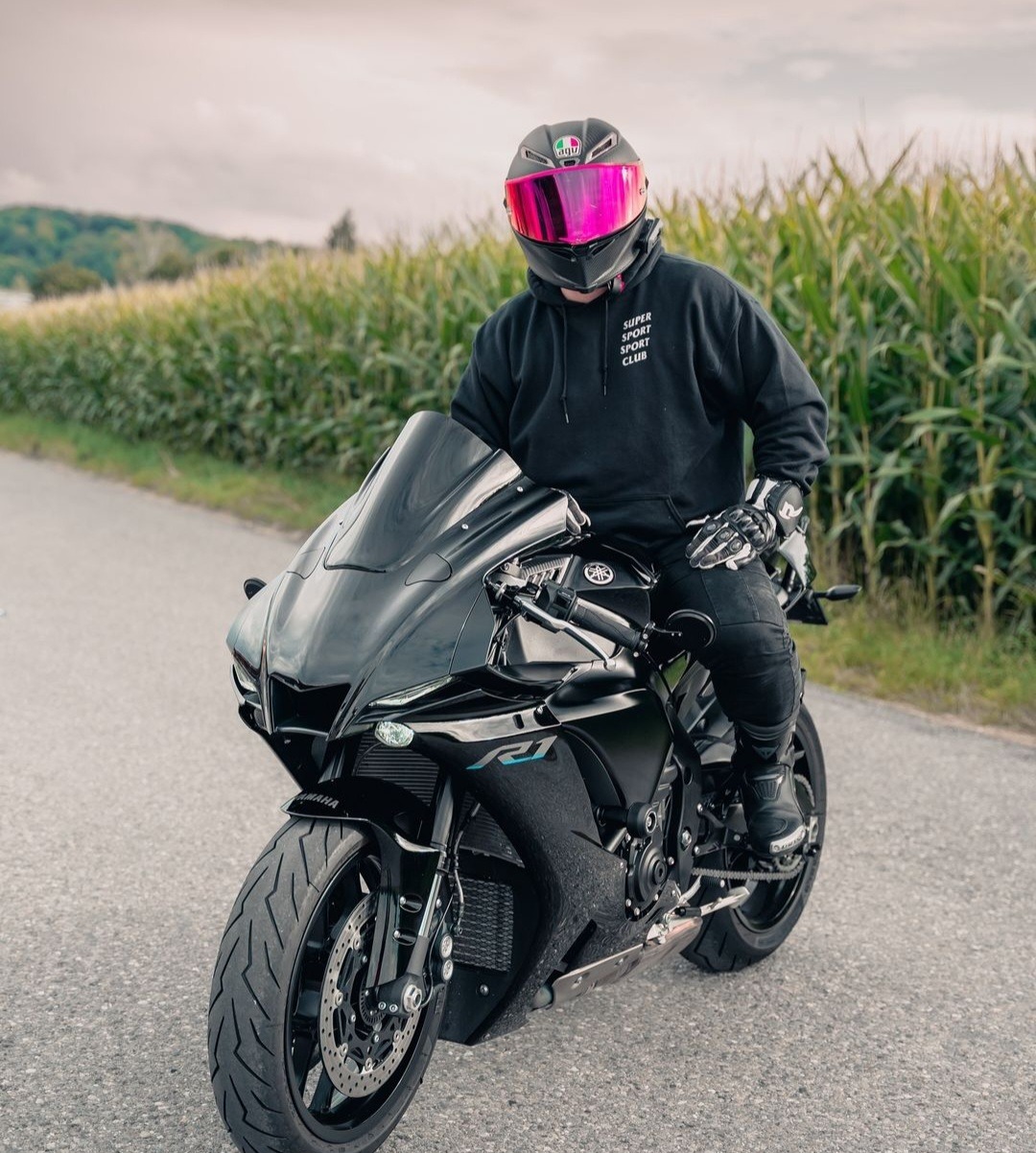 Profil de Jaad, 21 ans, Libertine à Dillingen