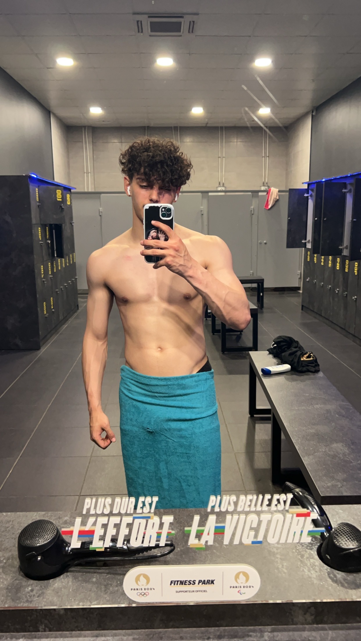 Profil de Kennedy, 22 ans, Libertine à Oberpallen