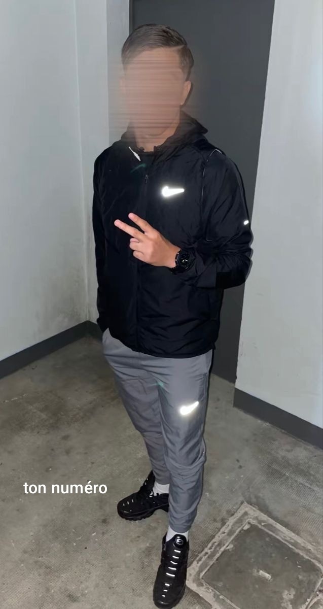 Profil de Graham, 22 ans, Libertine à Mecher