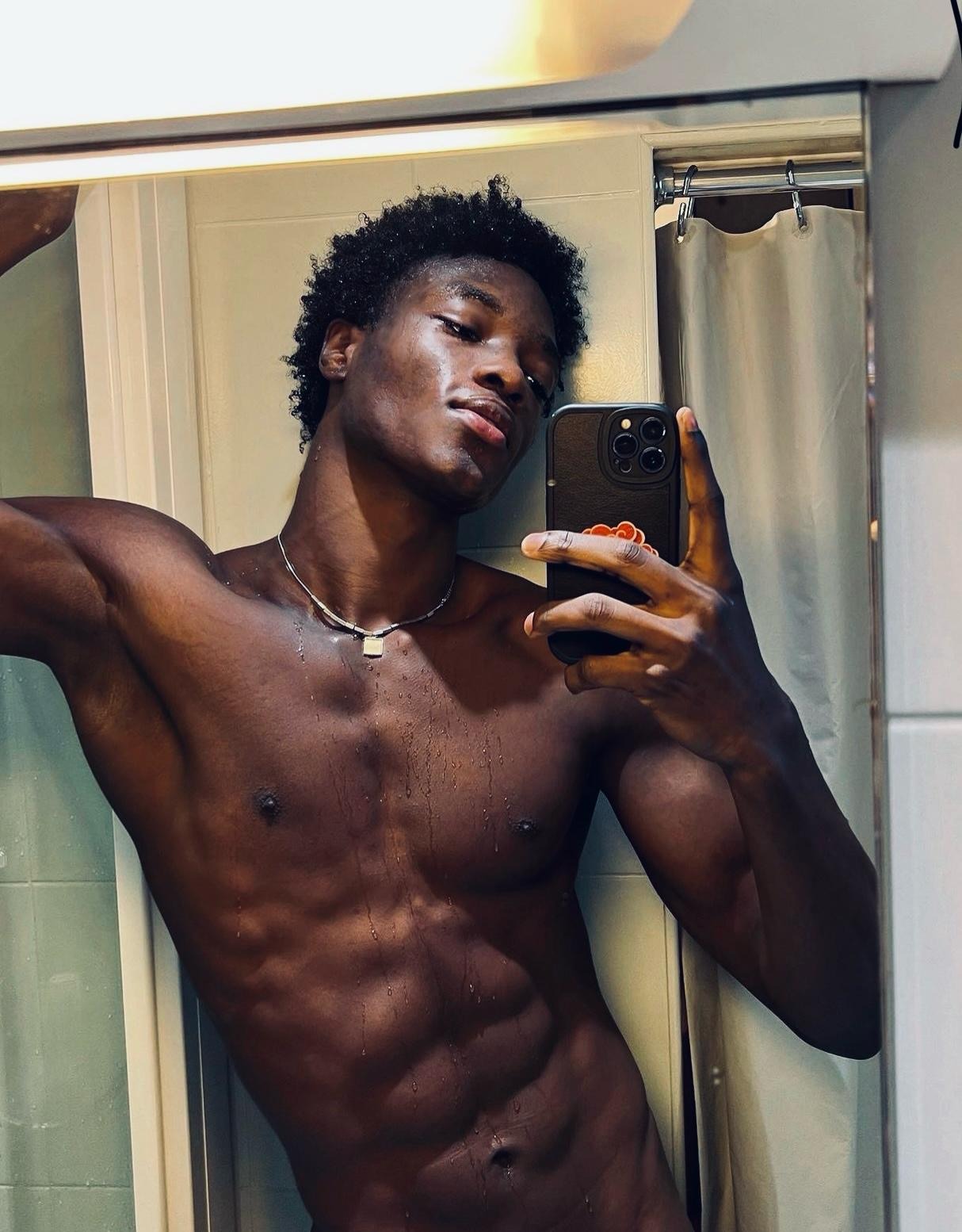 Profil de Mouctar, 29 ans, Libertine à Larochette